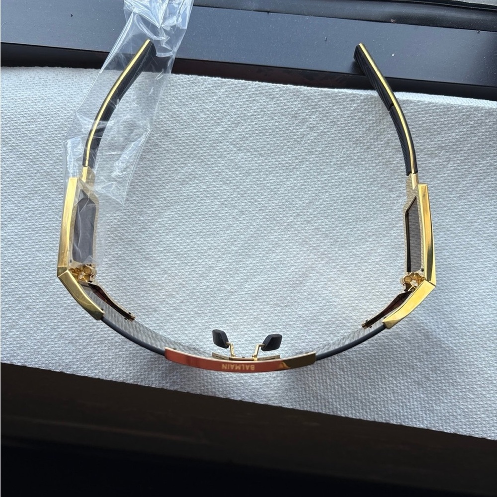 Balmain Black and Gold Flèche Sunglasses - Picture 2 of 12